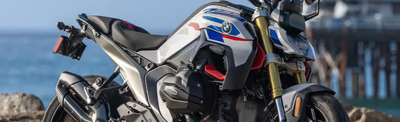 Is the 2026 BMW R 1300 R the Right Motorcycle for Your Riding Style? Specs & Features